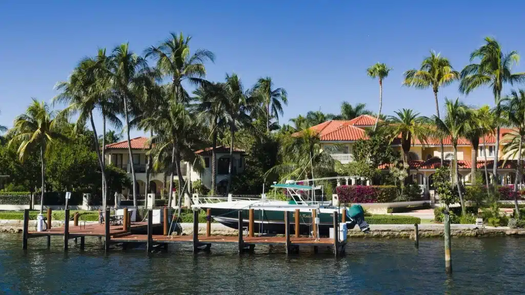 Mansions Yachts Lift Florida